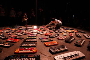 100 KEYBOARDS (Moire Resonance by Interference Frequency)